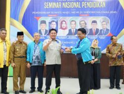 Hadapi Bonus Demografi, Herman Deru Harapkan  Para Guru Maksimal 