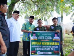 Jelang Hari Raya Idul Adha 1445 H, Pemkab Muba Serahkan Bantuan Hewan Kurban