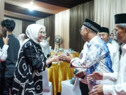 Ketua DPRD Sumsel Hadiri Sholat Isya dan Tarawih Berjamaah di Masjid Baitul A’dli Kejaksaan Tinggi Sumsel