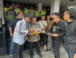 Pj Walikota Palembang Terima Para Demonstran