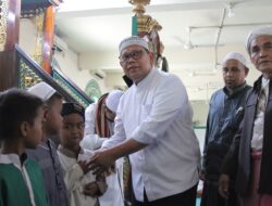 Bagikan Makanan, Pj Walikota Palembang Harapkan Palembang Zero Stunting