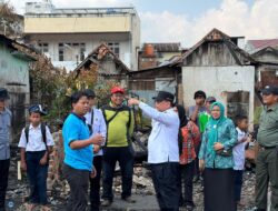 Pj Wali Kota Tinjau Korban Kebakaran di 10 Ilir