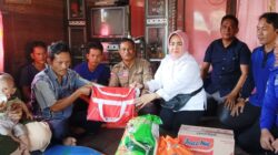 Kades Teluk Dampingi Dinsos Muba Berikan Bantuan kepada Keluarga Korban Diterkam Buaya